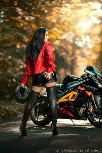 nathaniela Nude Leaks Photo 12