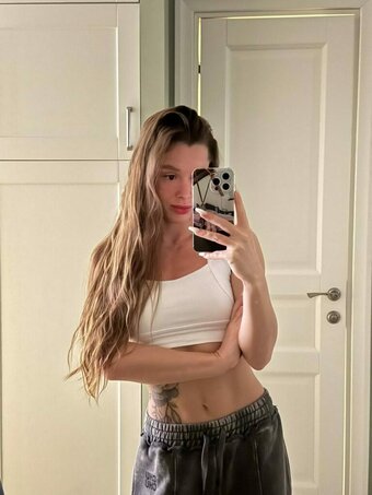 nedogonpolya Nude Leaks Photo 2
