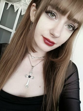 Nee.vrm Nude Leaks Photo 13