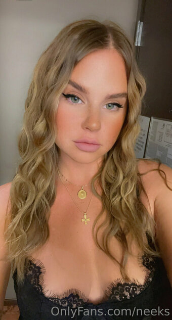 Neeks / by_neeks / neeksxo Nude Leaks OnlyFans Photo 12