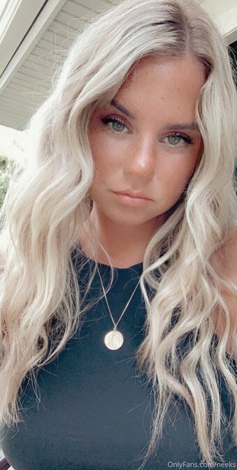 Neeks / by_neeks / neeksxo Nude Leaks OnlyFans Photo 16