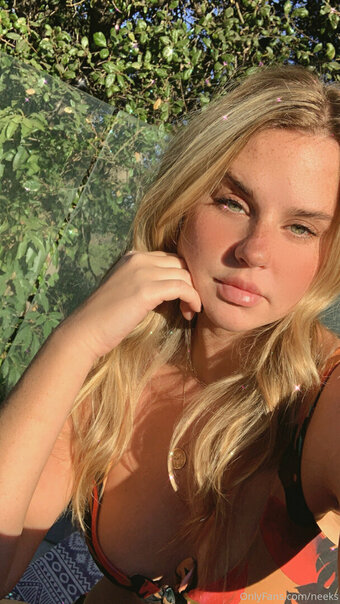 Neeks / by_neeks / neeksxo Nude Leaks OnlyFans Photo 26