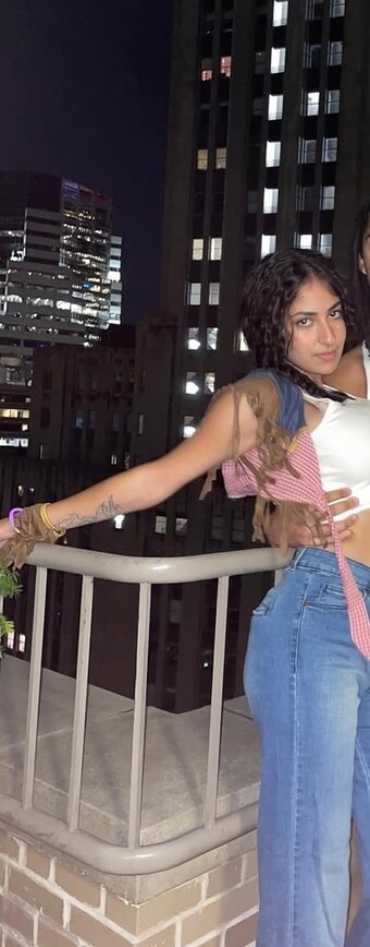 nefertittyyy / Kitty / https: / kiittwy / ozmalak Nude Leaks Photo 5