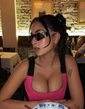 nefertittyyy / Kitty / https: / kiittwy / ozmalak Nude Leaks Photo 8