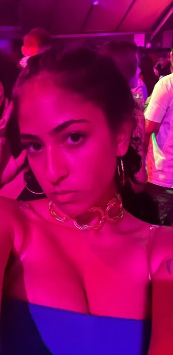 nefertittyyy / Kitty / https: / kiittwy / ozmalak Nude Leaks Photo 13