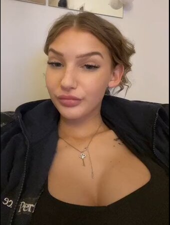 nelldelli / nell.c1 Nude Leaks OnlyFans Photo 12