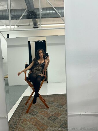 nerdybabe18 Nude Leaks Photo 2