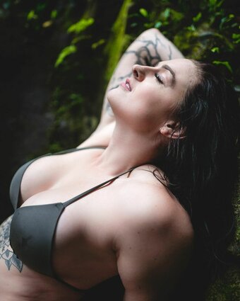 Nerdypeachbabe / Peachfitbabe Nude Leaks Photo 14