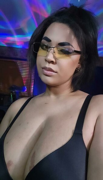 NerdyRena / nerdyrenavip / nerdyrengan Nude Leaks OnlyFans Photo 2