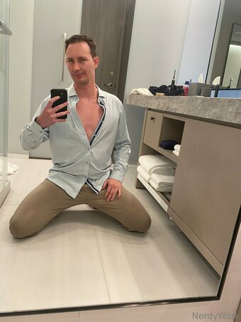 nerdywork Nude Leaks Photo 1