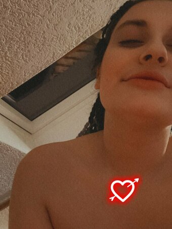 Nessinitro Nude Leaks Photo 7