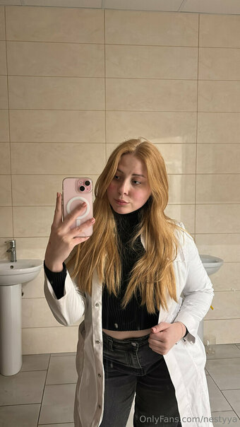 nestyya Nude Leaks Photo 4