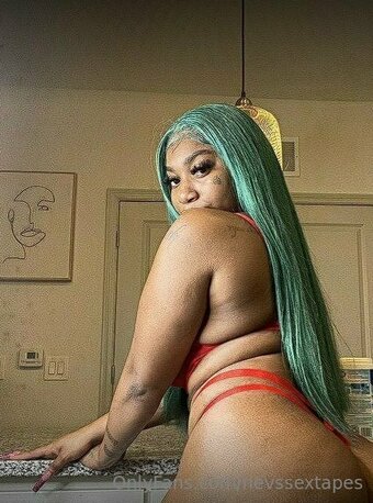 nevssextapes Nude Leaks Photo 22