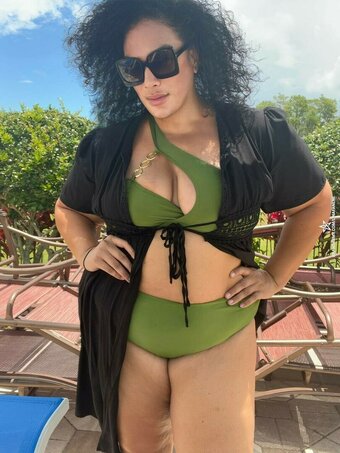 Nia Jax-Lina Fanene