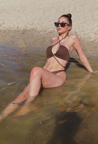 Nikelein Nude Leaks Photo 16