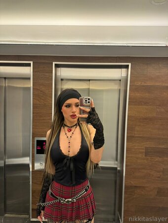 nikkitaslayer Nude Leaks Photo 2