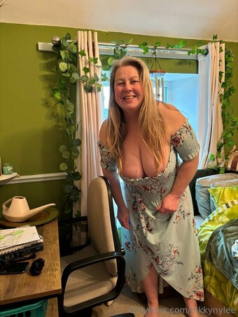 nikkynylee Nude Leaks Photo 10