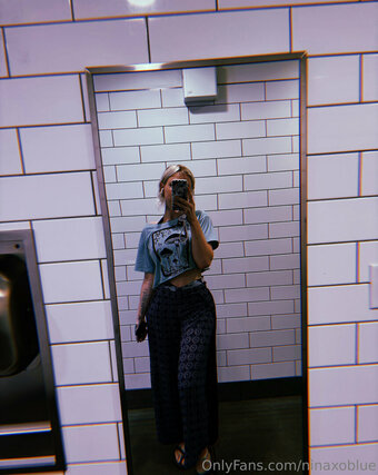ninaxoblue