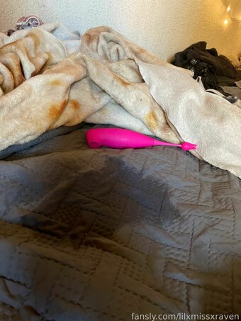 NirvanaKurtis Nude Leaks Photo 4