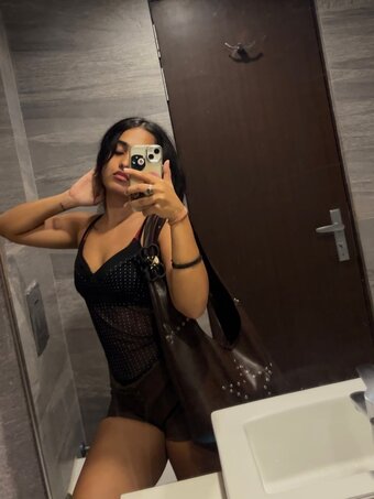 Nitisha / https: / nitisha_n / nitishaa.28 Nude Leaks Photo 1