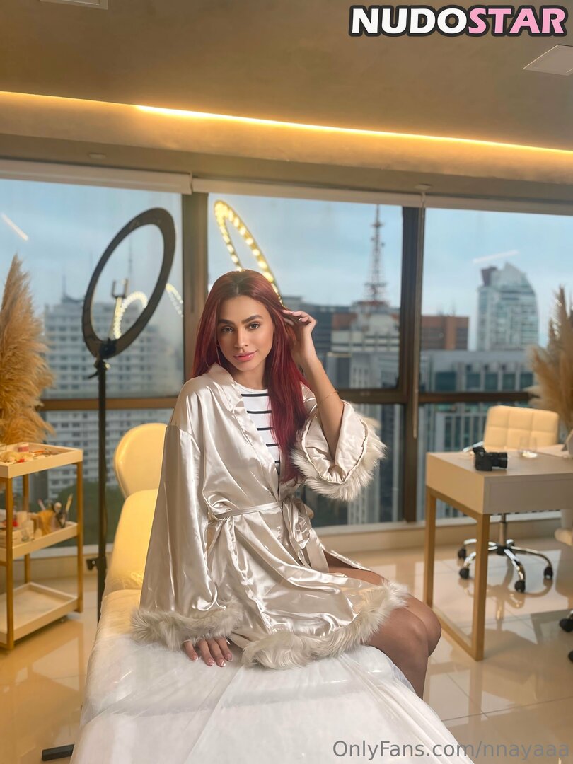 nnayaaa Nude  5