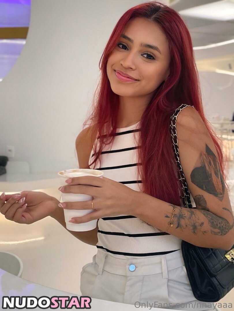 nnayaaa Nude  15