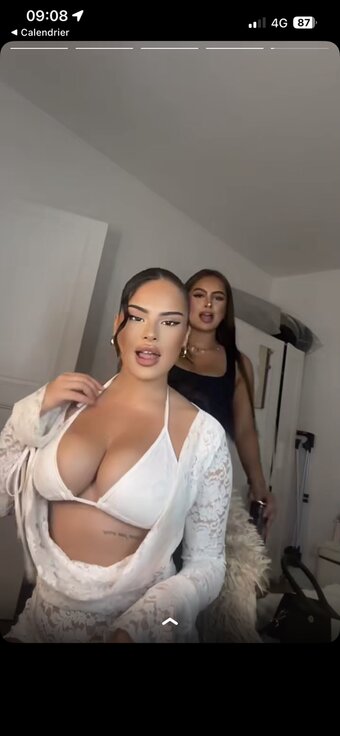 noemiesbtt / noemie.sbt Nude Leaks Photo 21