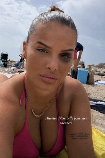 noemiesbtt / noemie.sbt Nude Leaks Photo 29