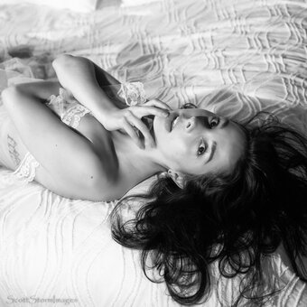 nora.iris Nude Leaks Photo 2