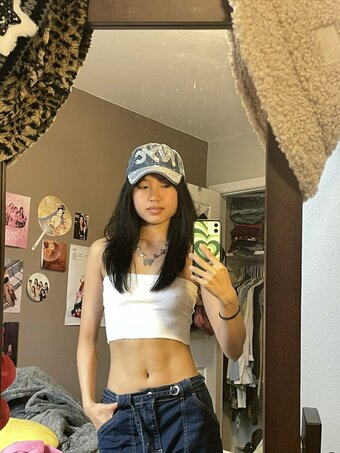 Notevenemily / stillnotemily Nude Leaks Photo 1