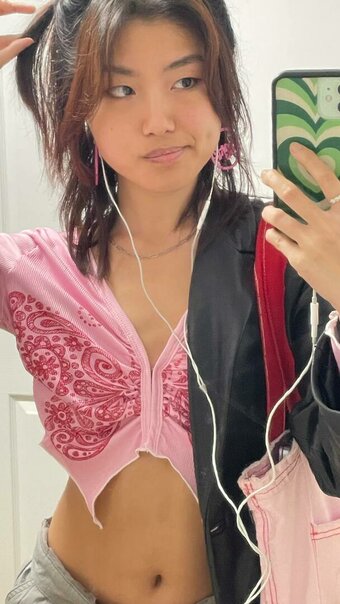 Notevenemily / stillnotemily Nude Leaks Photo 12