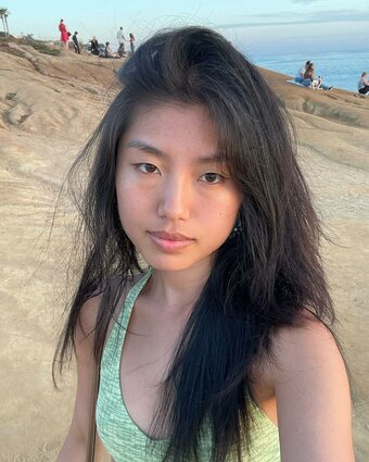 Notevenemily / stillnotemily Nude Leaks Photo 17