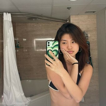 Notevenemily / stillnotemily Nude Leaks Photo 29