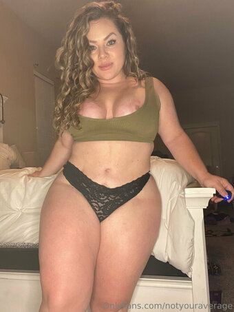 notyouraverage / ndesmond143_2 / ndesmond143_2  Nude Leaks OnlyFans Photo 23