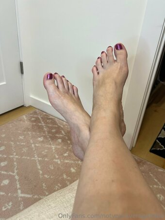 notyouraveragebabe Nude Leaks Photo 1