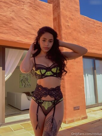 Nova / novluxxx Nude Leaks OnlyFans Photo 4