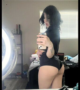 novaaxratedd / meloxrated / novaxratedd Nude Leaks OnlyFans Photo 1