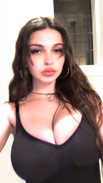 nutbust3d / freedanutbaby / vanessamatieu Nude Leaks OnlyFans Photo 11