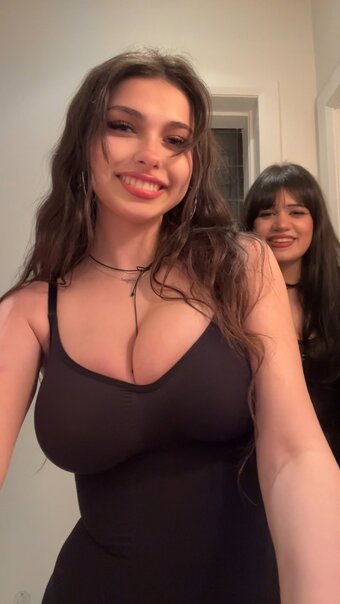 nutbust3d / freedanutbaby / vanessamatieu Nude Leaks OnlyFans Photo 13