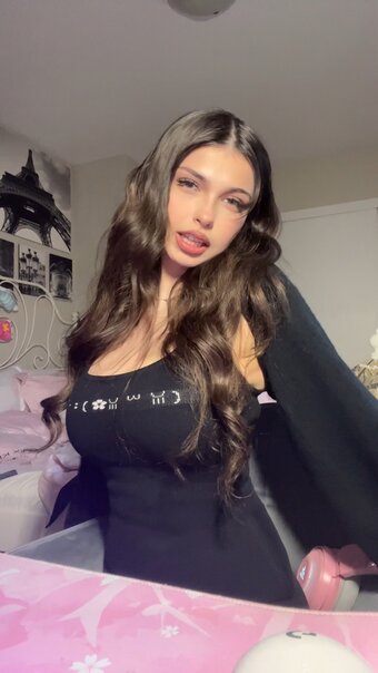 nutbust3d / freedanutbaby / vanessamatieu Nude Leaks OnlyFans Photo 15