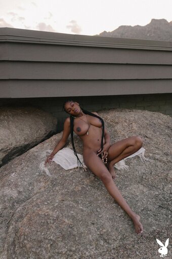 Nyla Nude Leaks Photo 17