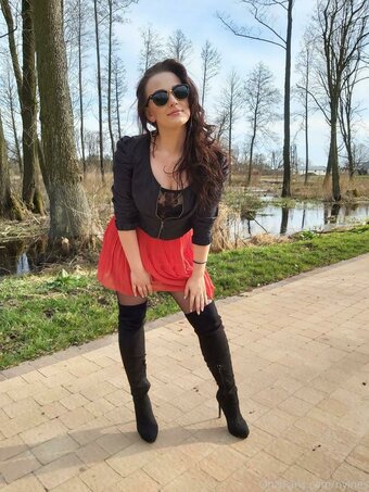 nylnes Nude Leaks Photo 11