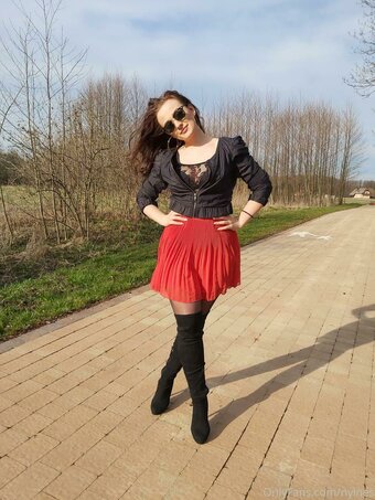 nylnes Nude Leaks Photo 12