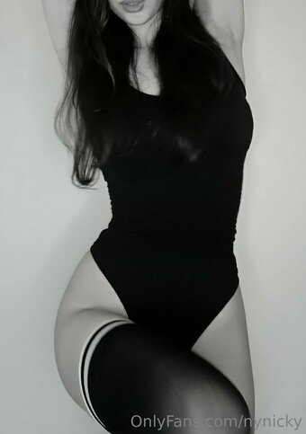 nynicky Nude Leaks Photo 15