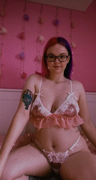 Oceanview Nude Leaks Photo 97