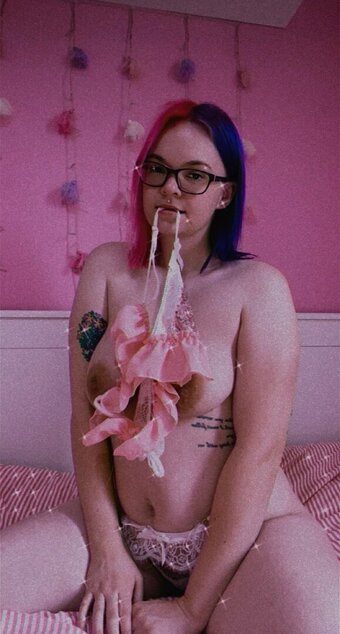 Oceanview Nude Leaks Photo 104