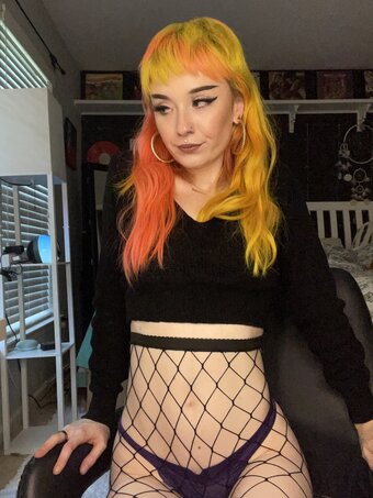 Oddcavities / thesoleshebang Nude Leaks OnlyFans Photo 4