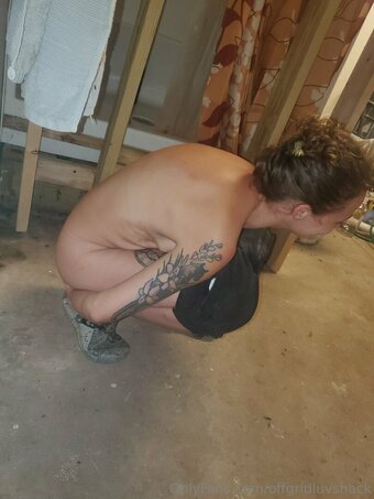 offgridluvshack Nude Leaks Photo 11