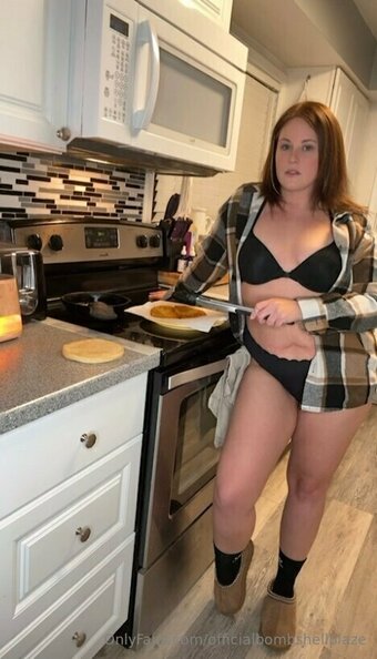 officialbombshellblaze Nude Leaks Photo 16