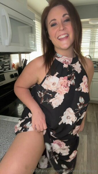 officialbombshellblaze Nude Leaks Photo 23